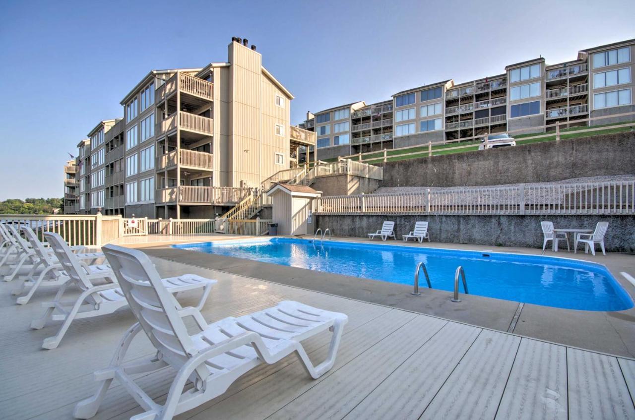 Lakefront Osage Beach Condo With Community Pool Exteriér fotografie