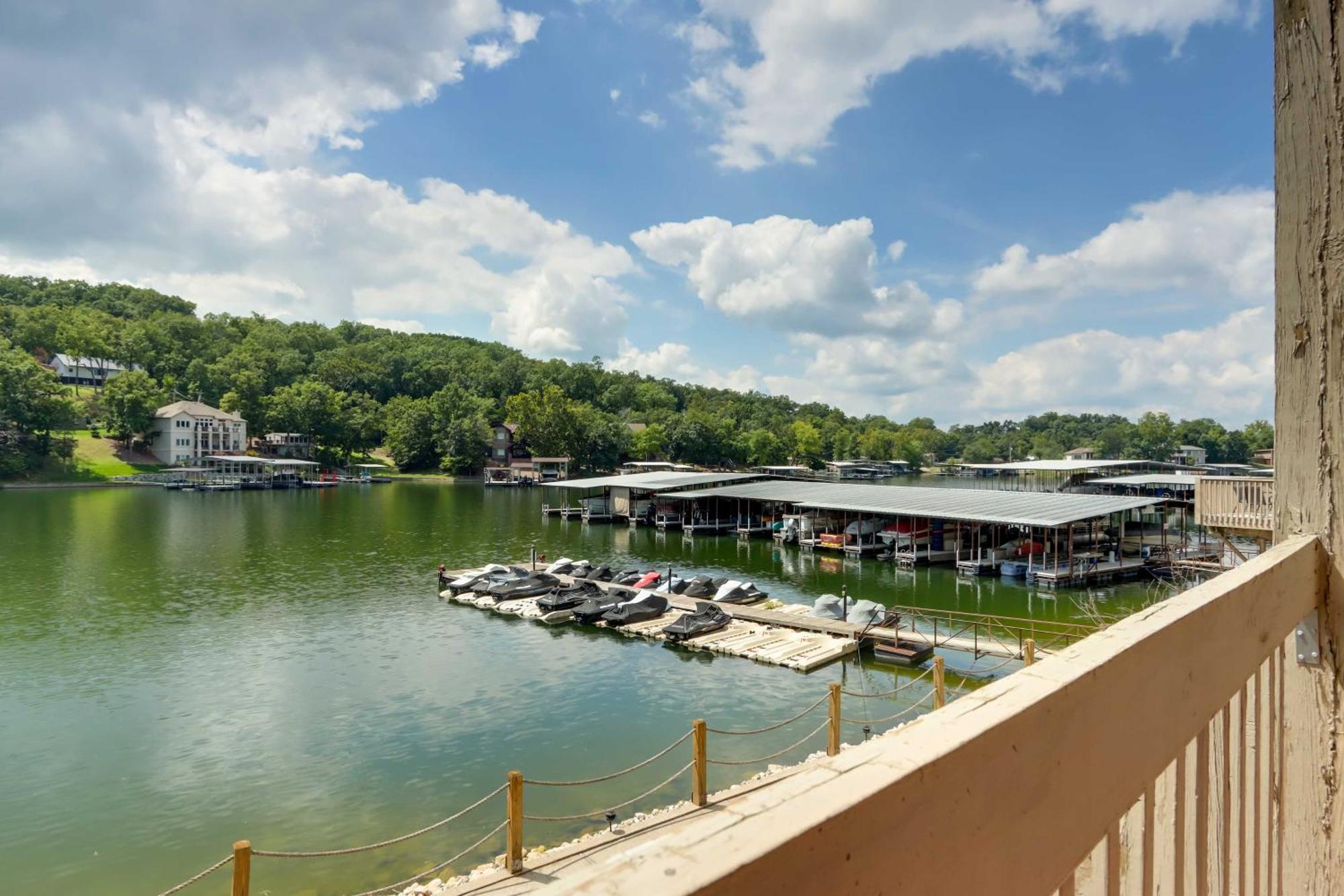 Lakefront Osage Beach Condo With Community Pool Exteriér fotografie
